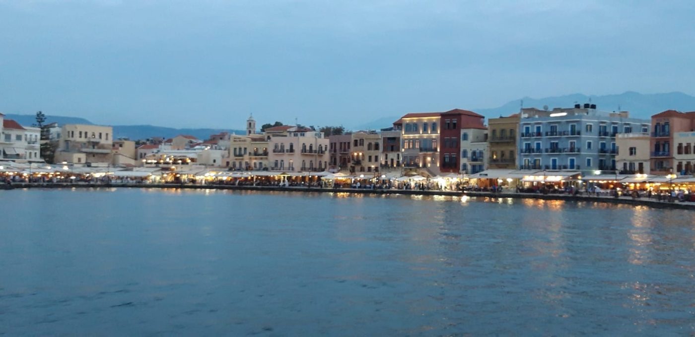 Venezianischer Hafen und Altstadt von Chania – perfekter Start- oder Endpunkt für deinen Roadtrip durch Westkreta