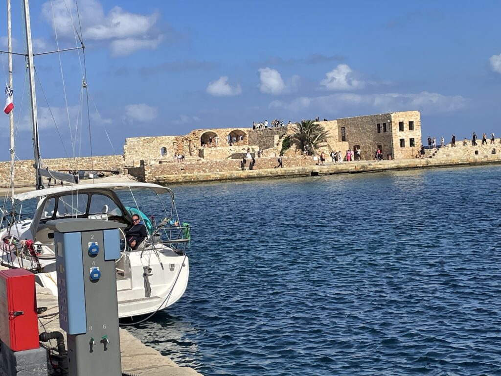 Chania Kreta Rundreise 2 Wochen – Abendstimmung am venezianischen Hafen